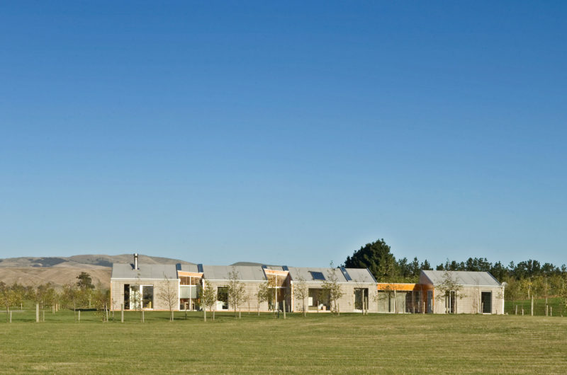 Rural but Modern Cornege Preston House by Bonnifait + Giesen 1
