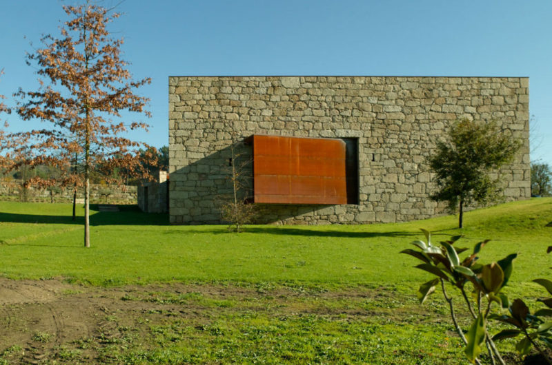 Casa em Brito Project by Topos Atelier Arquitectura (14)
