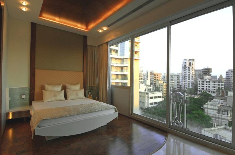 Spectacular Penthouse in Mumbai by ZZ Architects (6)