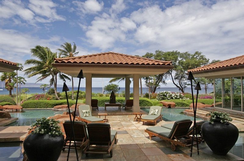 Luxe Oceanfront Property in Hawaii