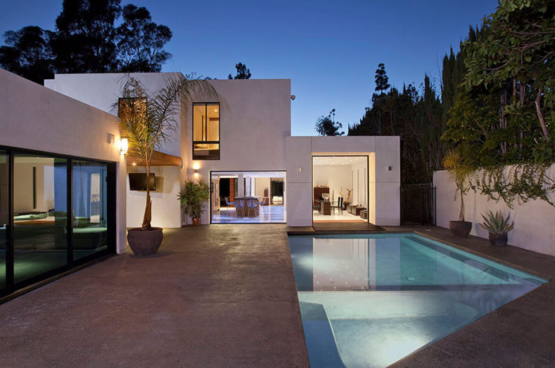Beautiful Contemporary Residence in Beverly Hills (1)