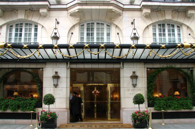 Hotel Le Bristol, la Haute Couture du Paris (1)