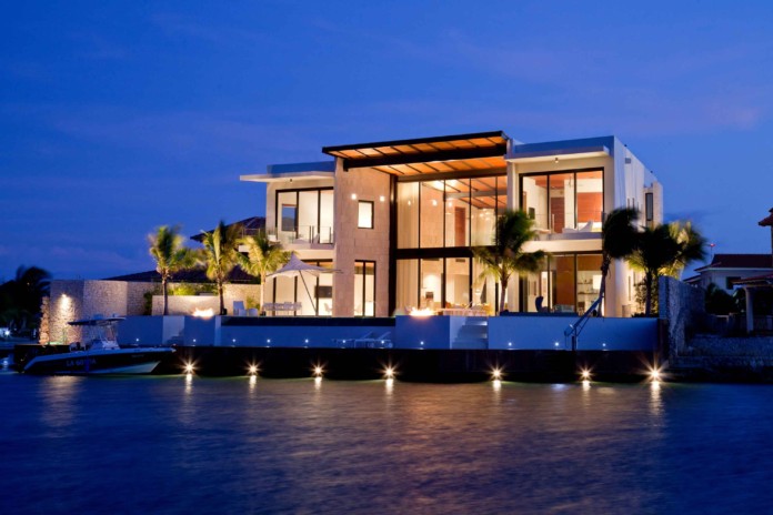 The Modern Bonaire House