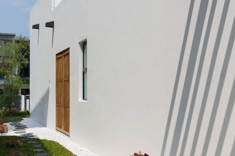 Serene Mandai Courtyard House by Atelier M+A (14)