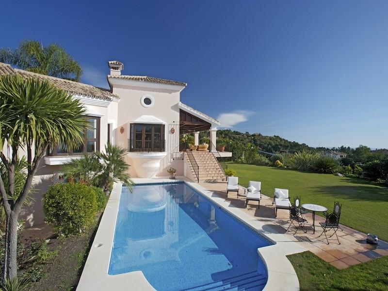 Spectacular Family Villa by La Zagaleta (39)