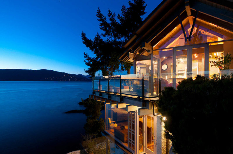 Amazing Waterfront Residence in Wet Vancouver (37)
