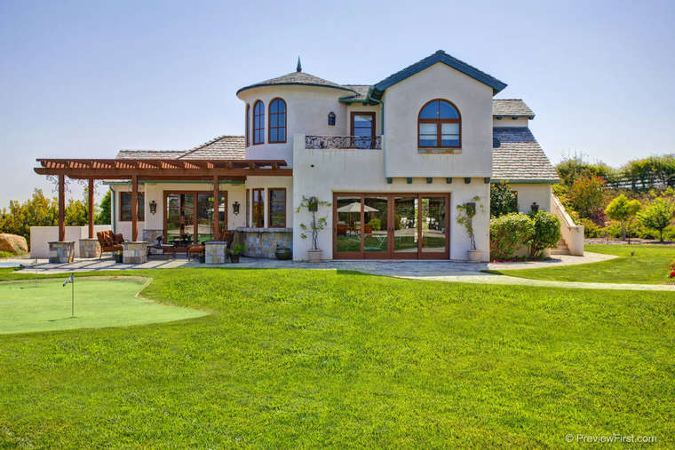 Luxurious Trophy Estate in Encinitas, California (69)
