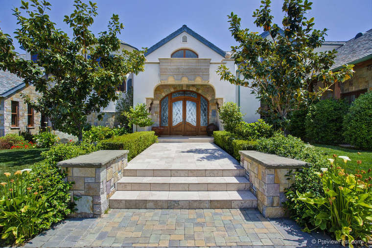 Luxurious Trophy Estate in Encinitas, California (40)