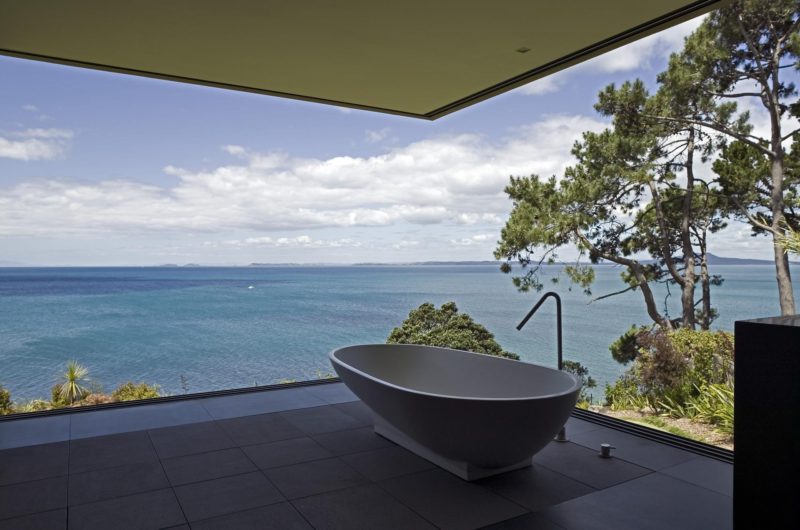 Stunning Cliff House by Fearon Hay Architects (7)
