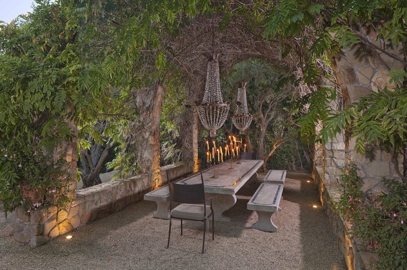 Superb Mediterranean-Style Property in Beverly Hills (15)