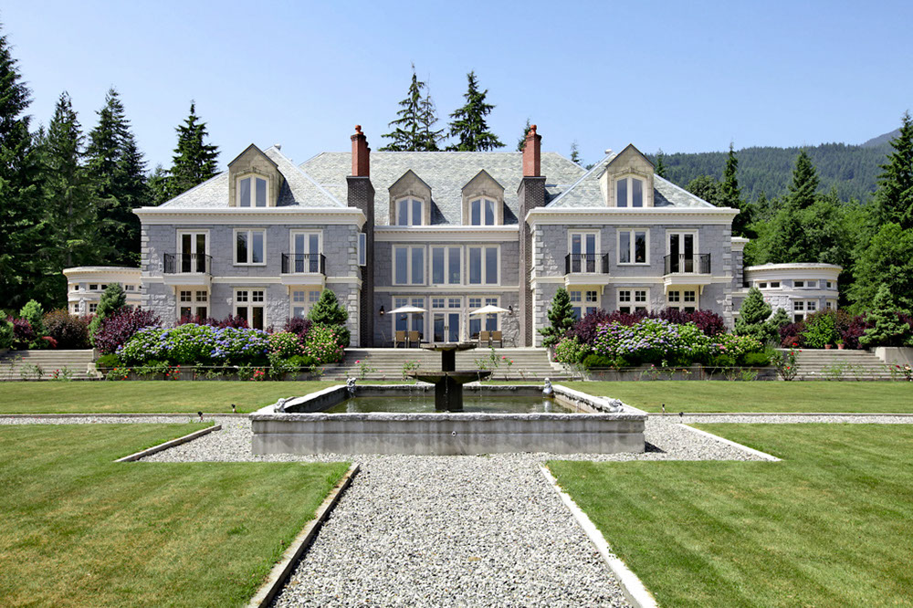 A Luxurious English Manor Estate in British Columbia, Canada