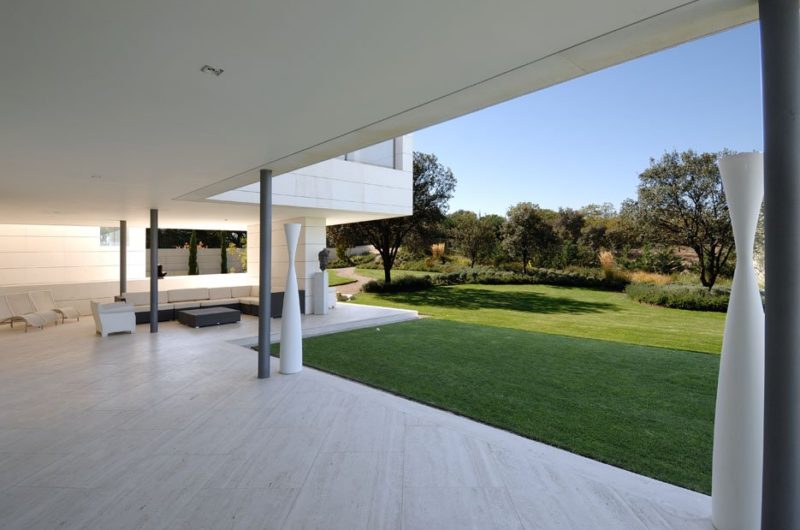 Integrated House in Madrid by A-cero (5)