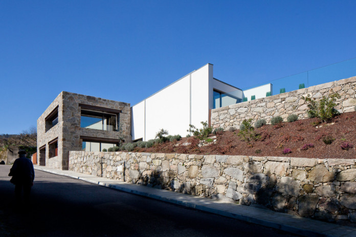 Reconstrução De Moradia Project In Felgueiras, Portugal 13