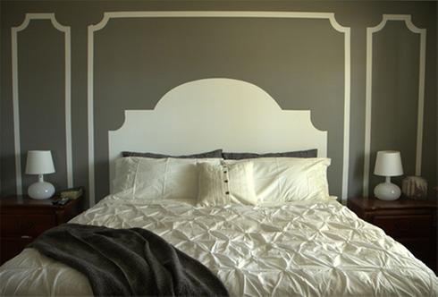 Painted bed tint on the wall