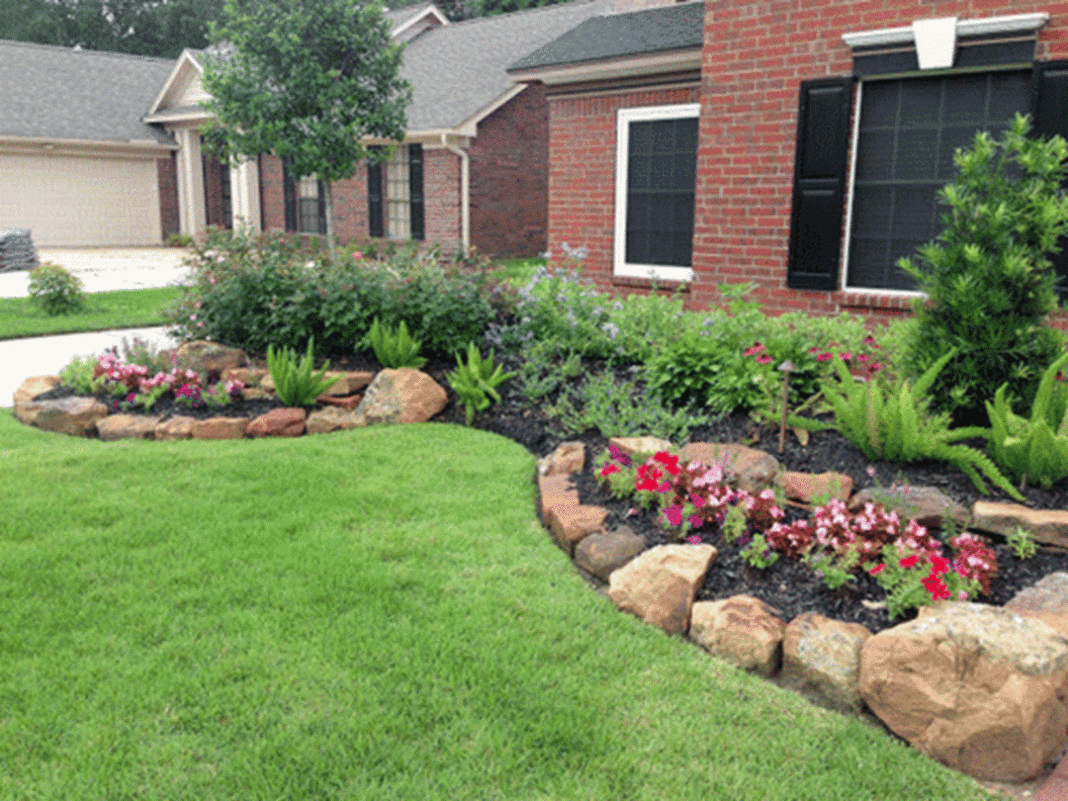 Simple Small Backyard Landscaping Ideas