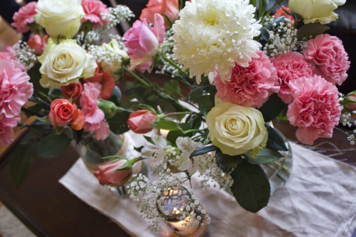 Wholesale Roses for DIY Floral Arrangements