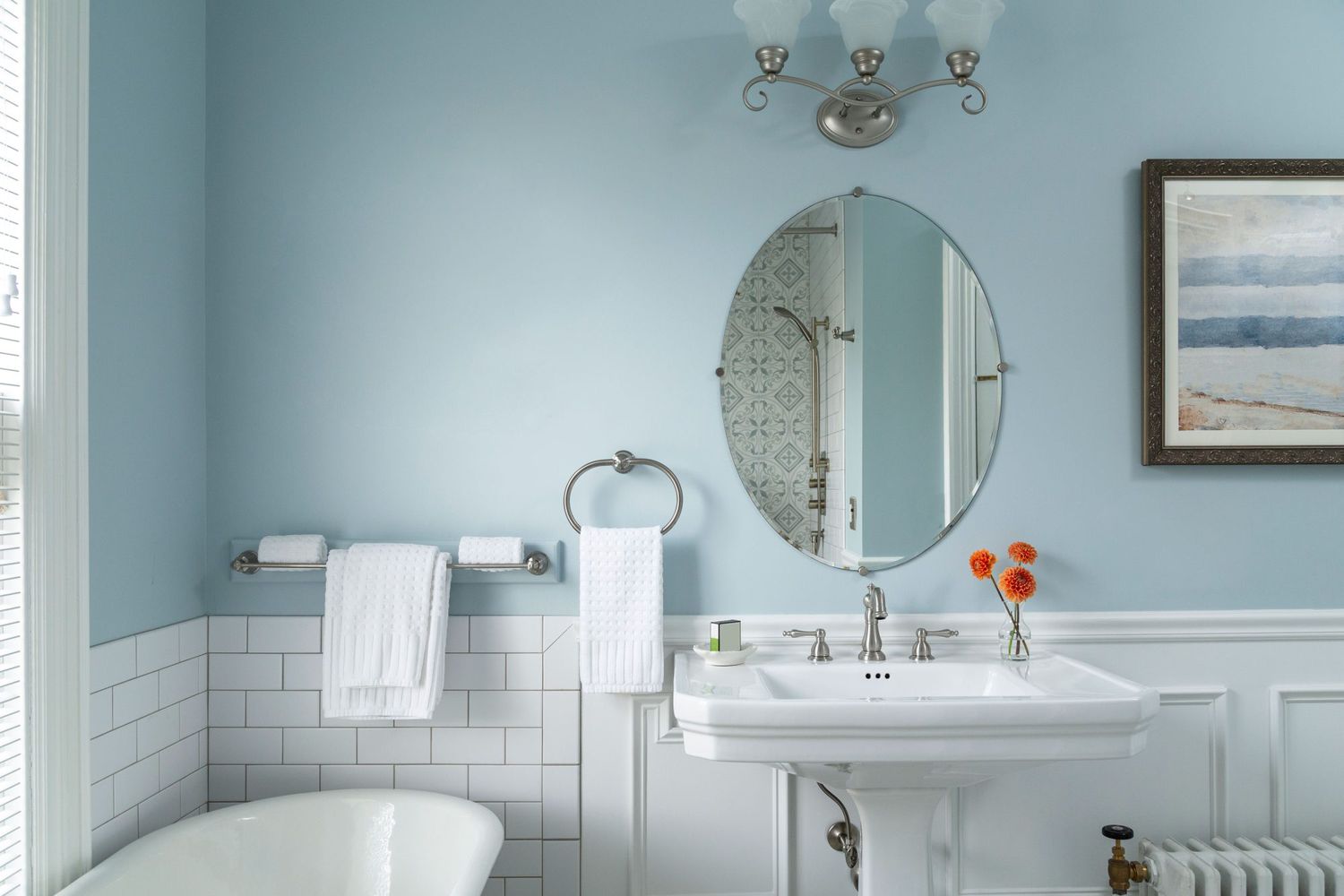 How to Choose the Right Neutral Bathroom Paint Colors?
